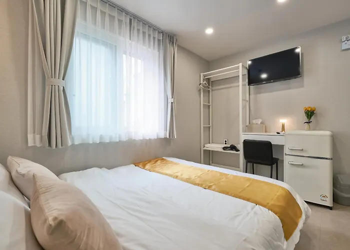 Jongno Hotel